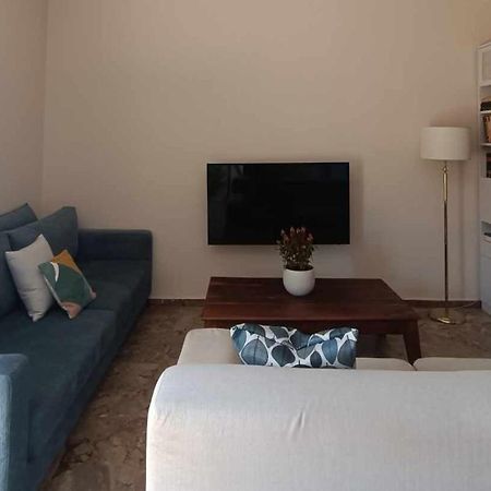 Thouria Agora Suites 2 Kalamata Exteriör bild